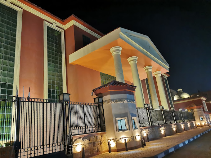 الجامعة الحديثة للتكنولوجيا والمعلومات