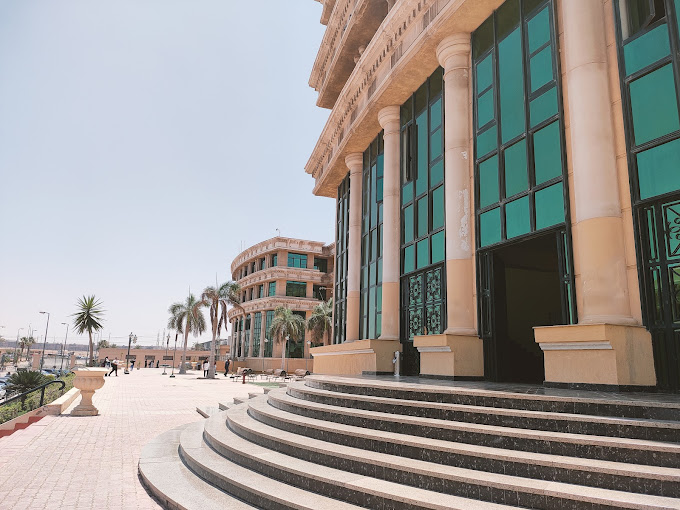 جامعة أكتوبر للعلوم الحديثة والآداب